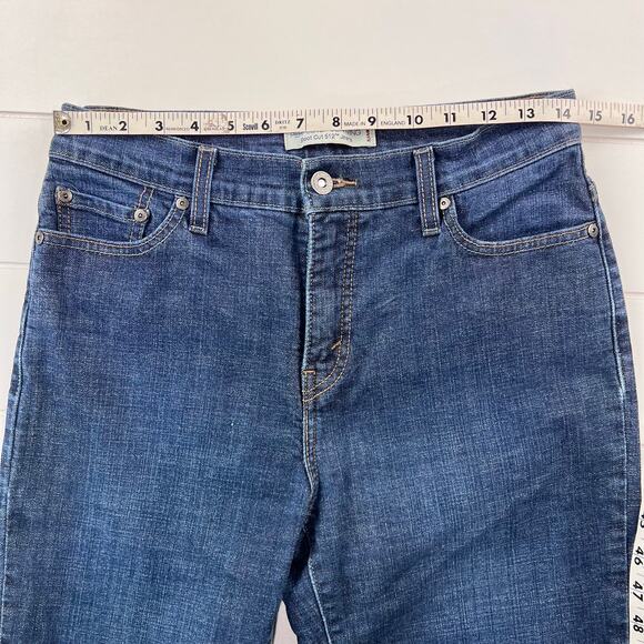 Levi's Women's Perfectly Slimming 512 Bootcut Blue Jeans Button Pockets size 10S - Picture 8 of 10